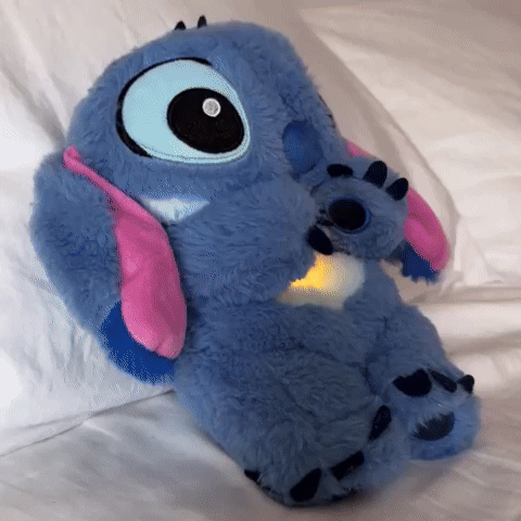 Stich Respira™: El peluche que calma, acompaña y mejora tus noches de descanso